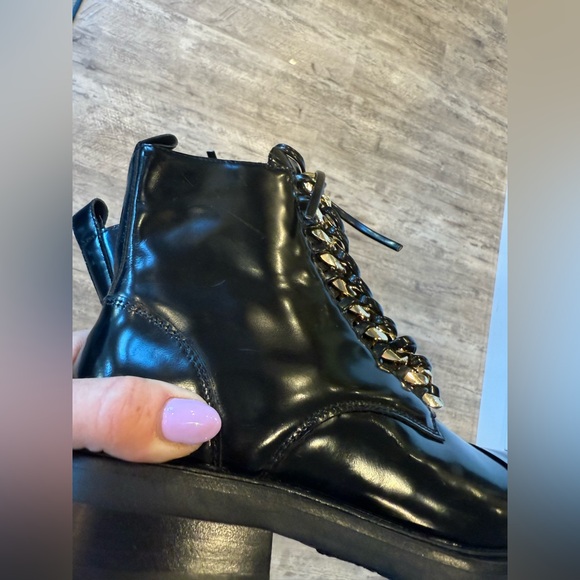 Jeffrey Campbell Leather Shiny Black and Gold Chain Boots NEW - Picture 14 of 14